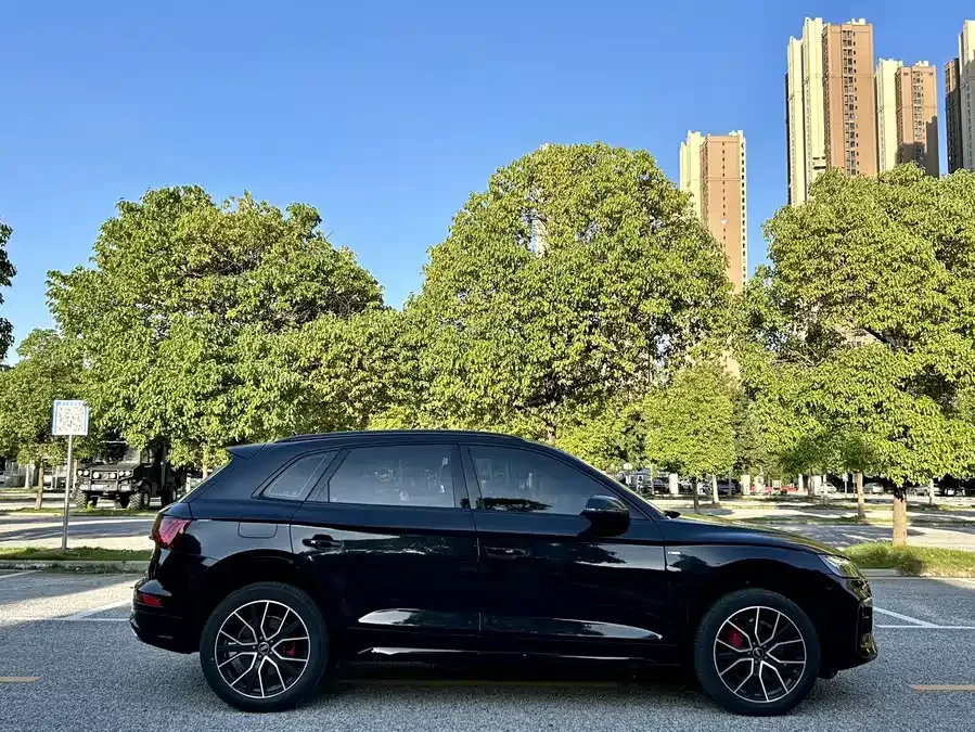 Audi Q5L 2024 45 TFSI Luxury Dynamic Edition 2024 — миниатюра 2
