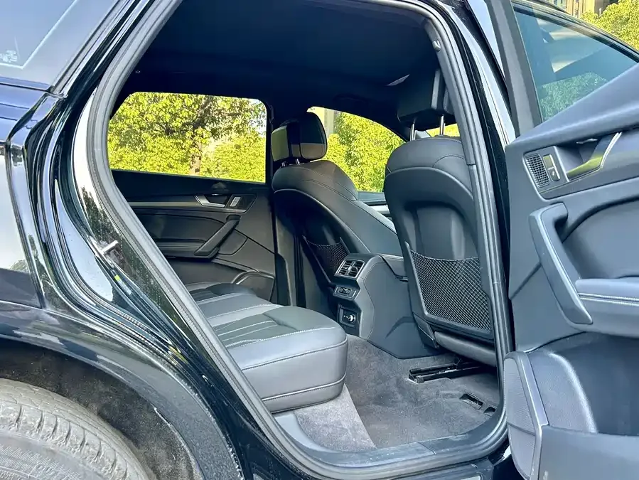 Audi Q5L 2024 45 TFSI Luxury Dynamic Edition 2024 — миниатюра 5