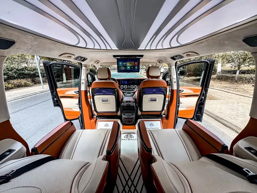 Mercedes-Benz Vito Vito 2023 2.0T Business Edition 7 Seaters 2023 — миниатюра 4