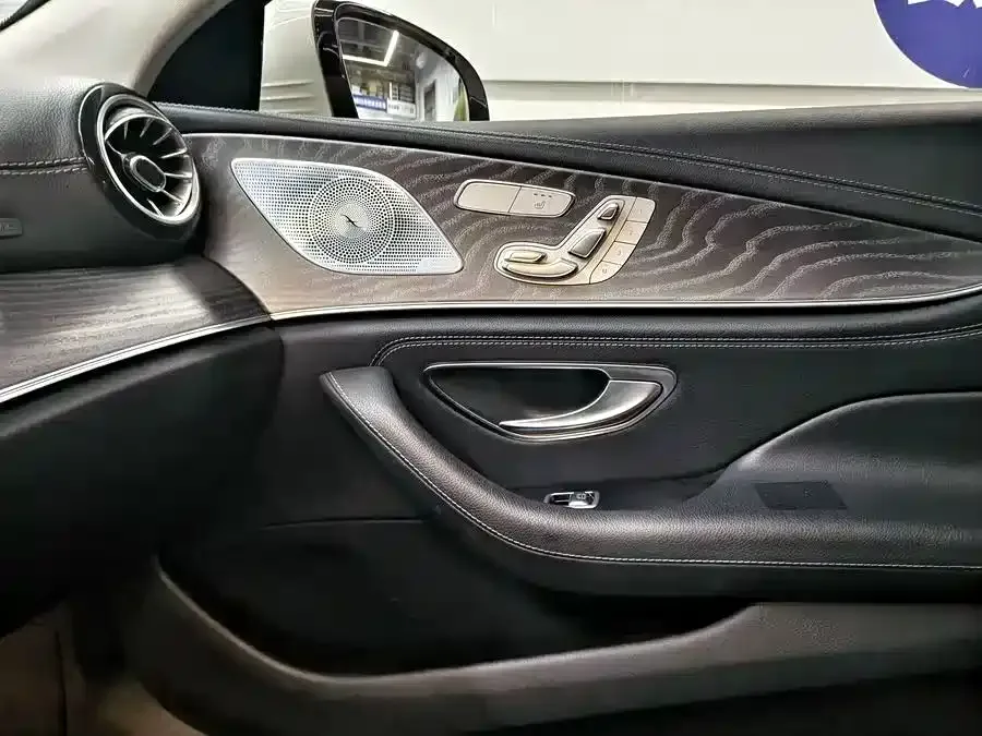 Mercedes-Benz CLS Mercedes-Benz CLS 2023 CLS 300 Dynamic 2023 — миниатюра 3