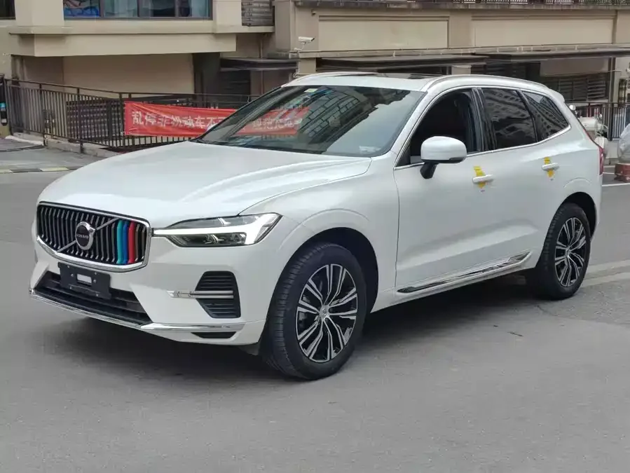 Volvo XC60 2022