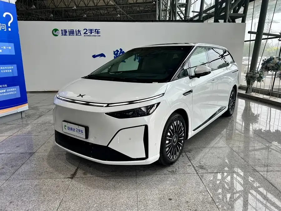 XPeng XPeng X9 2025