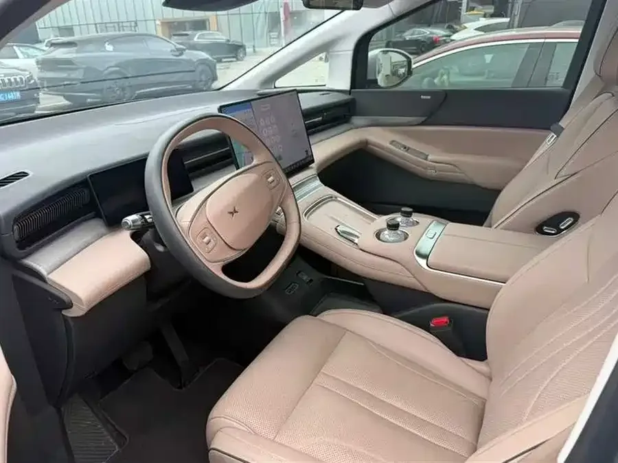 XPeng XPeng X9 XPeng X9 2025 model, pure electric, 740km ultra-long range (Max). 2025 — миниатюра 2