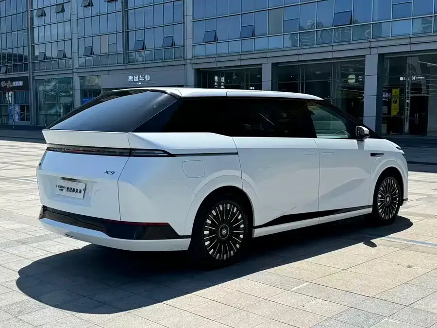 XPeng XPeng X9 XPeng X9 2025 model, pure electric, 740km ultra-long range (Max). 2025 — миниатюра 4