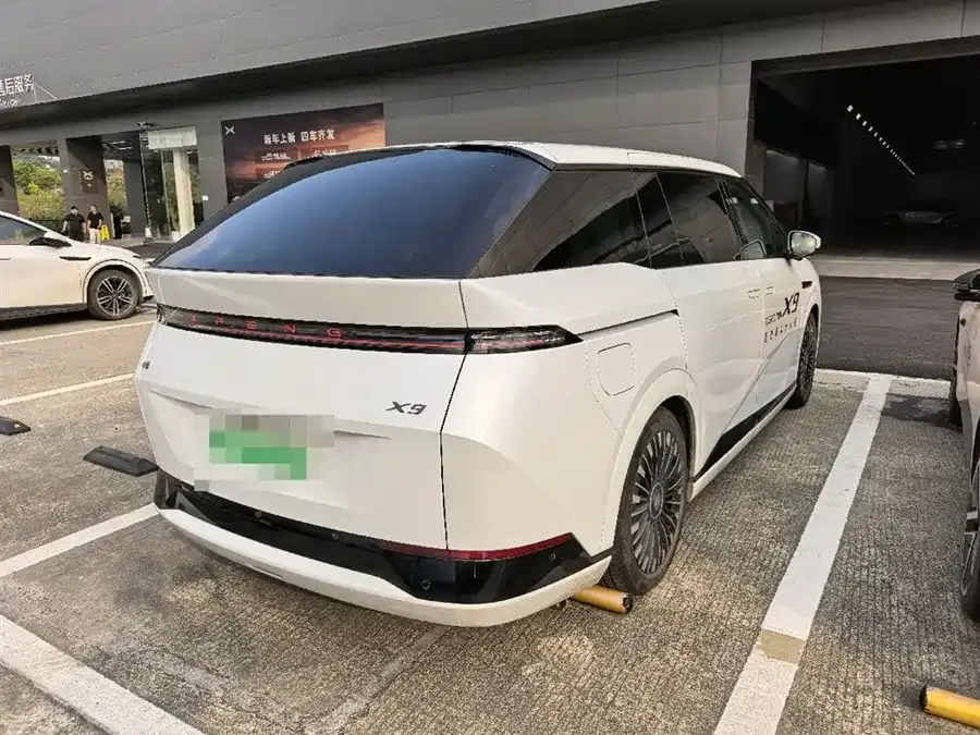 XPeng XPeng X9 XPeng X9 2025 model, pure electric, 740km ultra-long range (Max). 2025 — миниатюра 3
