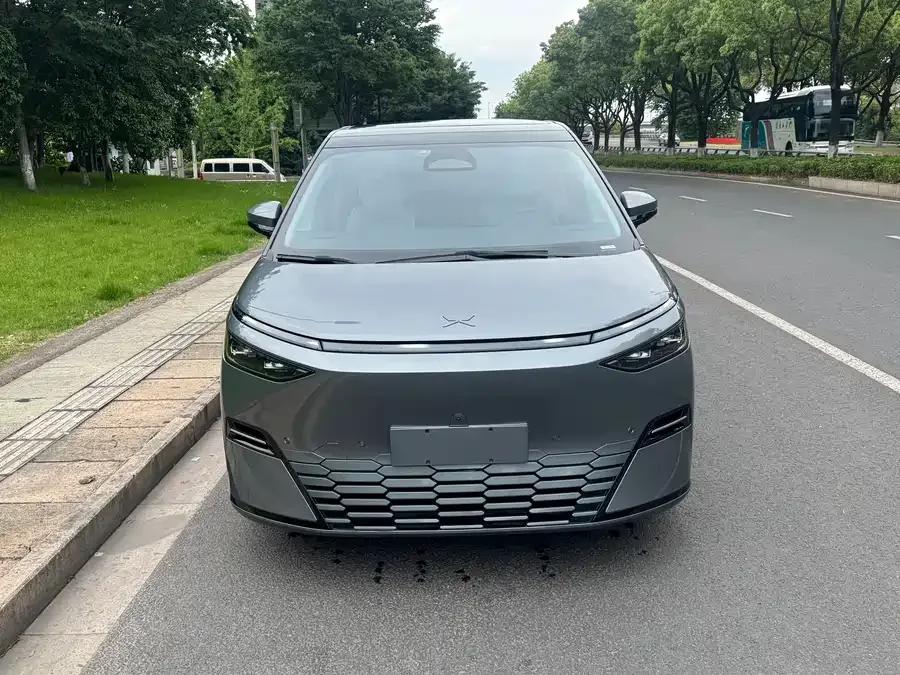 XPeng XPeng X9 XPeng X9 2025 model, pure electric, 740km ultra-long range (Max). 2025 — миниатюра 5