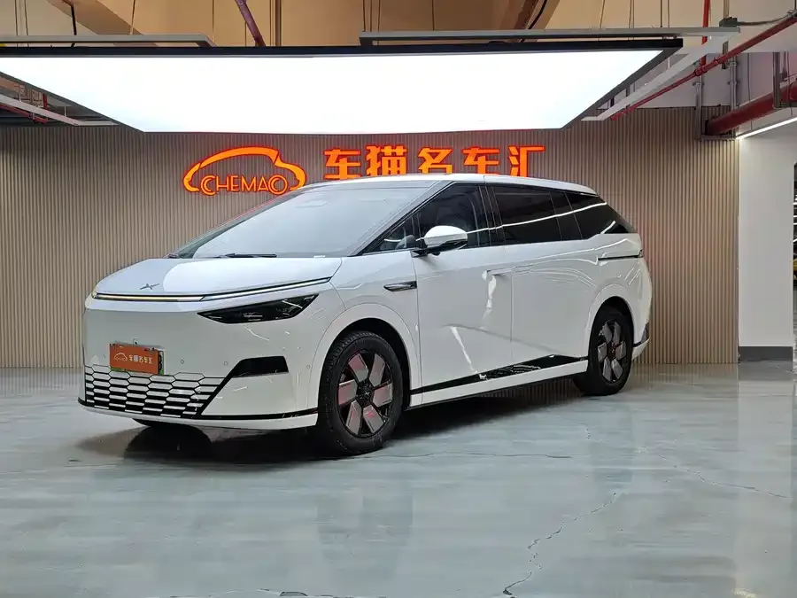 XPeng XPeng X9 2024