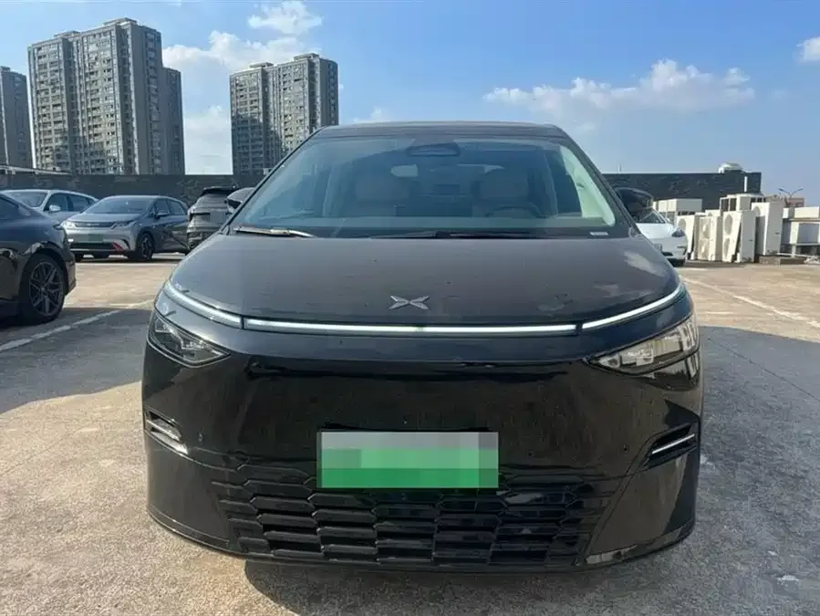 XPeng XPeng X9 XPeng X9 2025 Pure Electric 650km Long Range Max 2025 — миниатюра 3