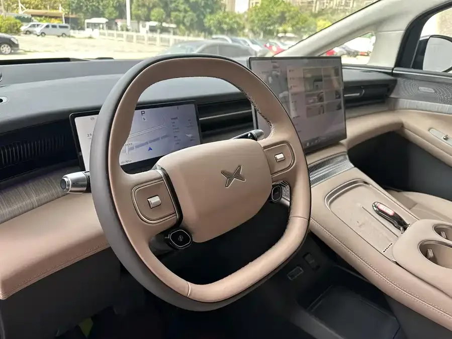 XPeng XPeng X9 XPeng X9 2025 model, pure electric, 740km ultra-long range (Max). 2025 — миниатюра 2