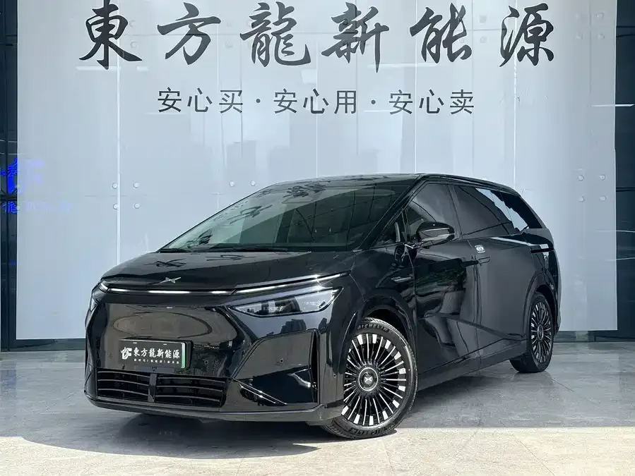 XPeng XPeng X9 2025