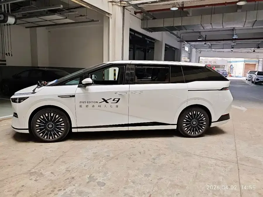 XPeng XPeng X9 XPeng X9 2025 model, pure electric, 740km ultra-long range (Max). 2025 — миниатюра 2
