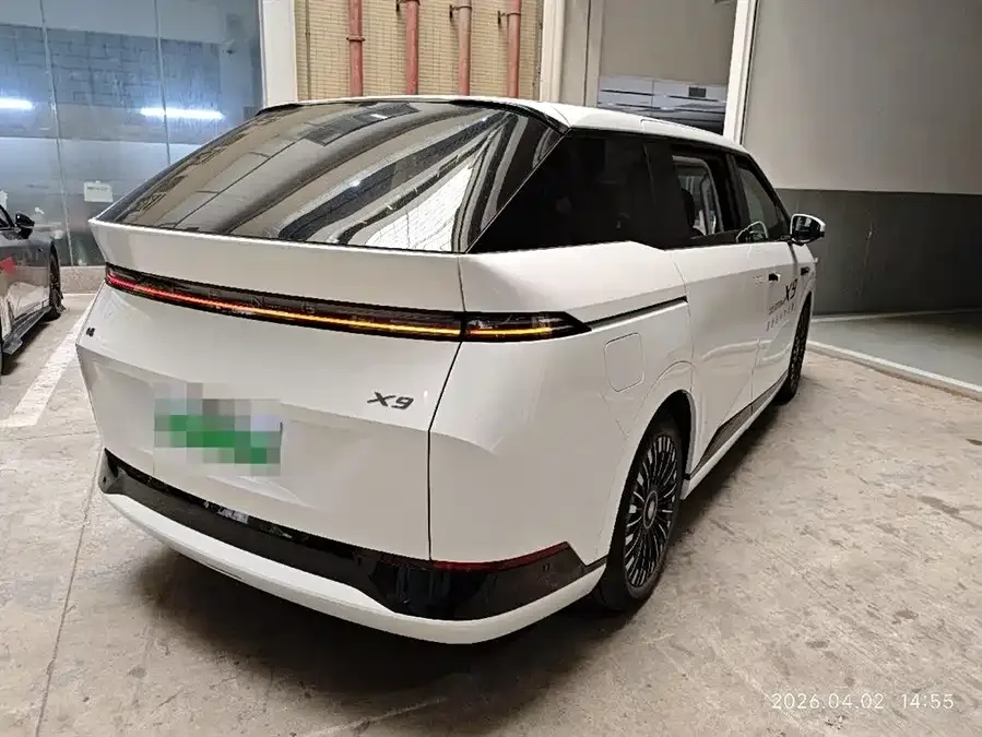 XPeng XPeng X9 XPeng X9 2025 model, pure electric, 740km ultra-long range (Max). 2025 — миниатюра 4