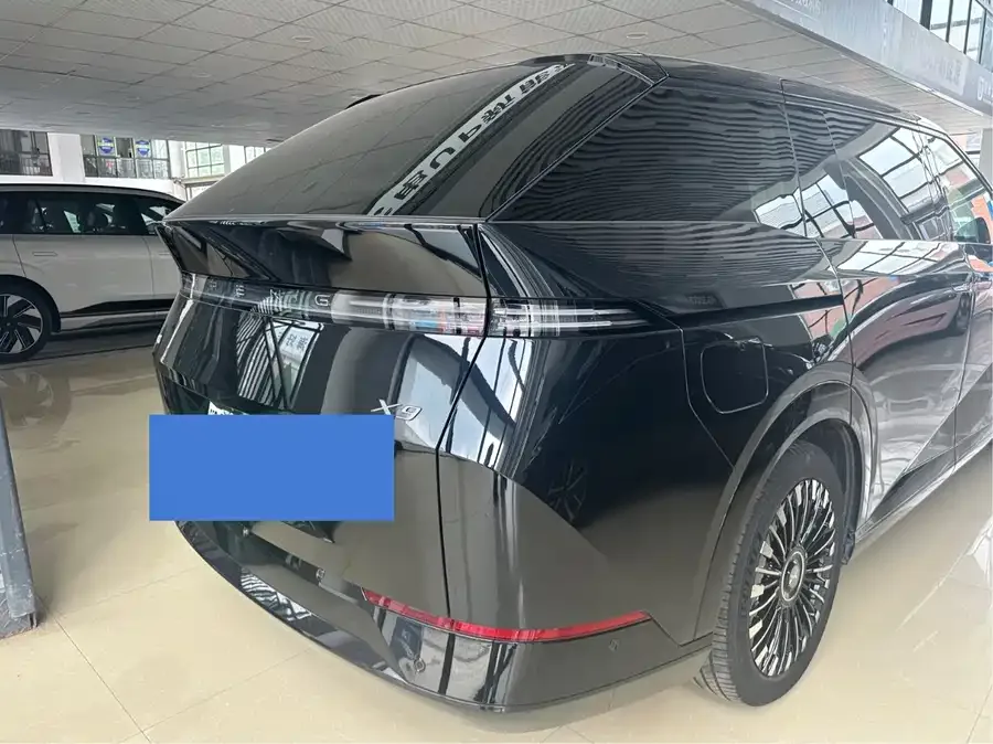 XPeng XPeng X9 XPeng X9 2025 model, pure electric, 740km ultra-long range (Max). 2025 — миниатюра 4