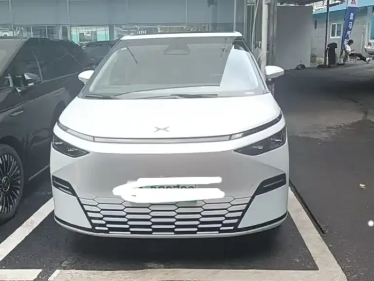 XPeng XPeng X9 2025