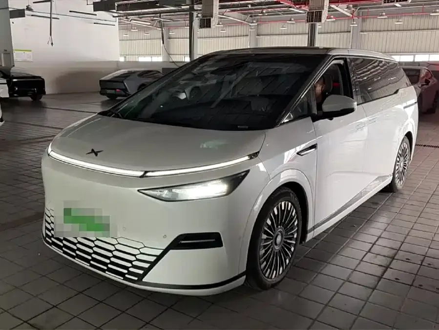 XPeng XPeng X9 2024
