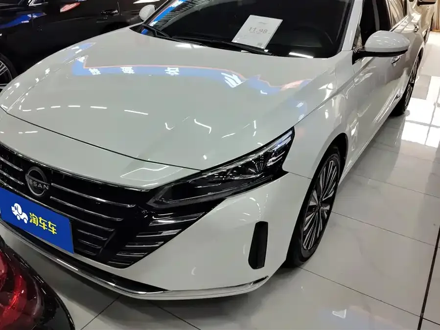 Nissan Altima 2024