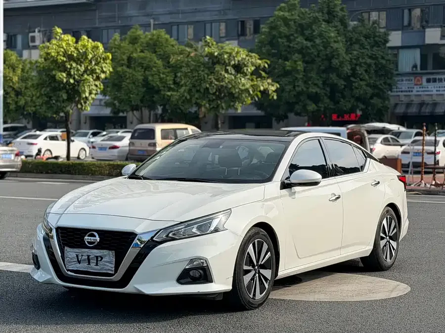 Nissan Altima 2022