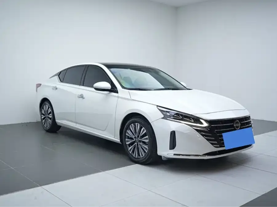 Nissan Altima 2023