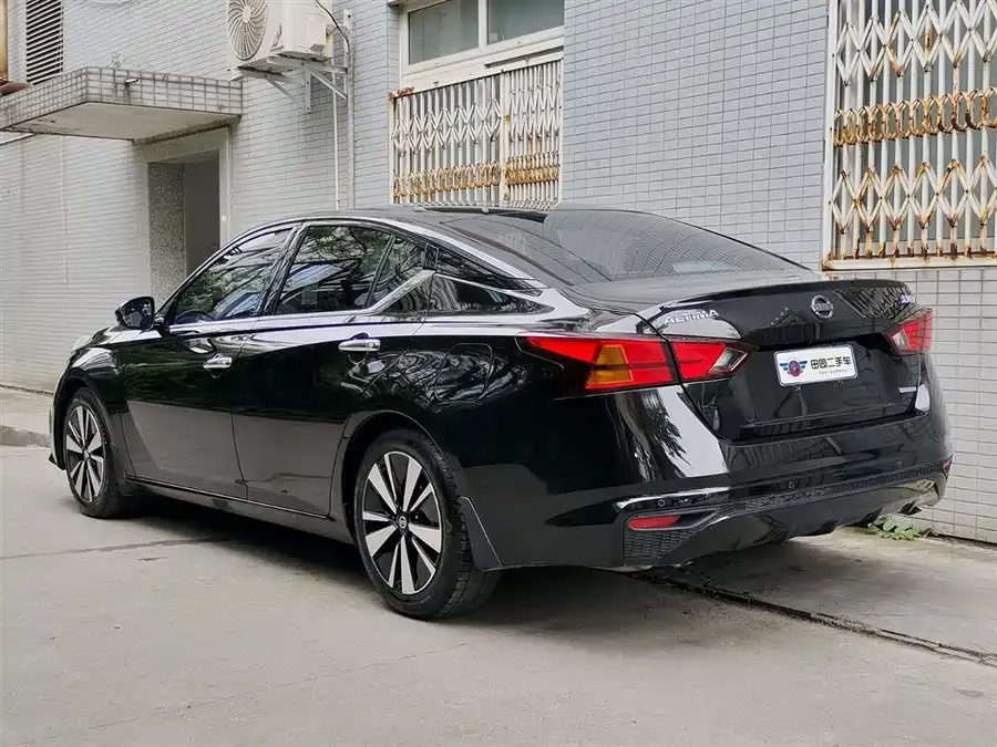 Nissan Altima Teana 2021 2.0L XL Comfort Edition 2022 — миниатюра 4