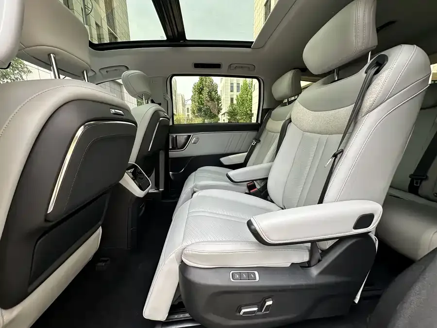 Maxus G70 2024 2.0T automatic flagship version 7 seats 2023 — миниатюра 5