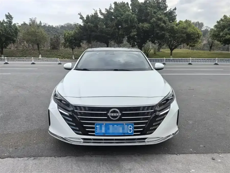 Nissan Altima 2022 Teana 2.0L XL-TLS Enjoy Edition 2023 — миниатюра 4