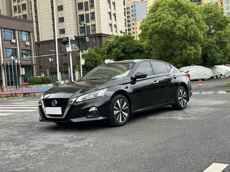 Nissan Altima 2022