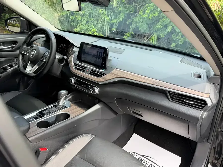 Nissan Altima Teana 2021 2.0L XL Comfort Edition 2022 — миниатюра 4