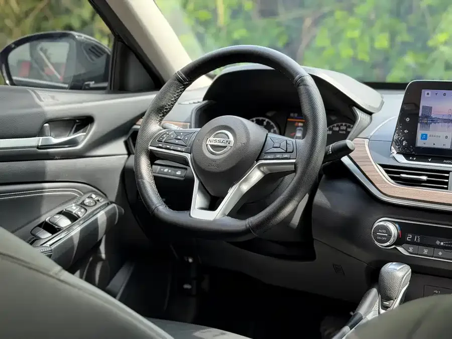 Nissan Altima Teana 2021 2.0L XL Comfort Edition 2022 — миниатюра 5