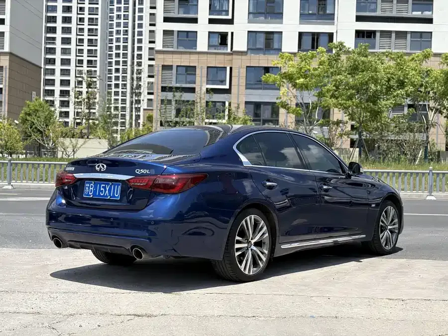 Infiniti Q50L 2022 2.0T Enjoy Edition 2023 — миниатюра 3