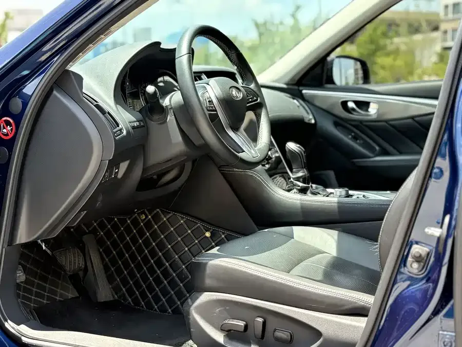 Infiniti Q50L 2022 2.0T Enjoy Edition 2023 — миниатюра 4