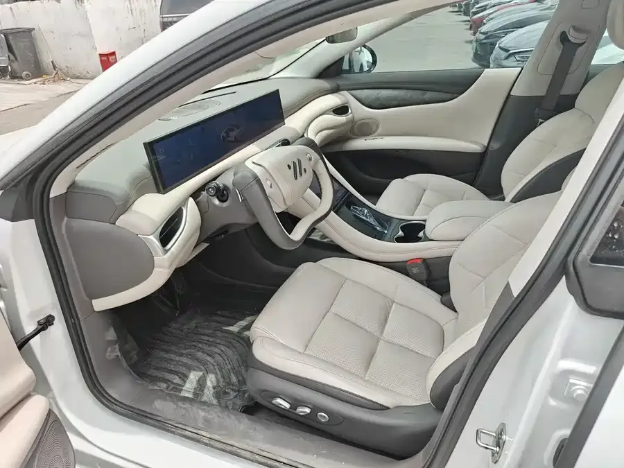 Zhiji L6 Zhiji L6 2024 Max Standard Edition 2025 — миниатюра 4
