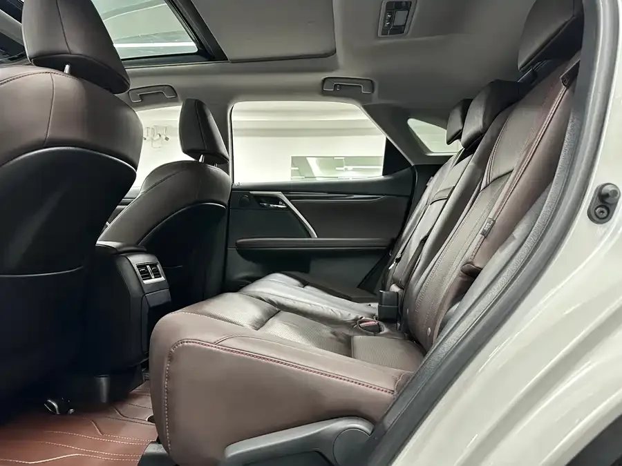 Lexus RX 2020 facelift 300 four-wheel drive elegant version 2022 — миниатюра 4