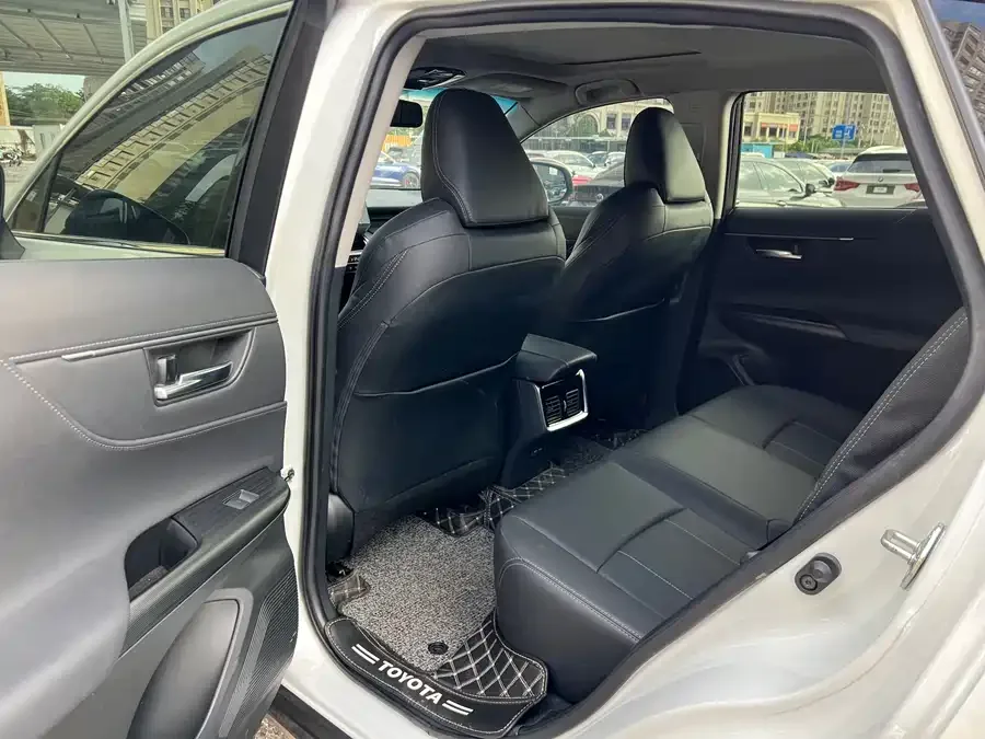 Toyota Lingfang HARRIER Lingfang Harrier 2022 2.0L CVT 2WD Premium Edition 2022 — миниатюра 3