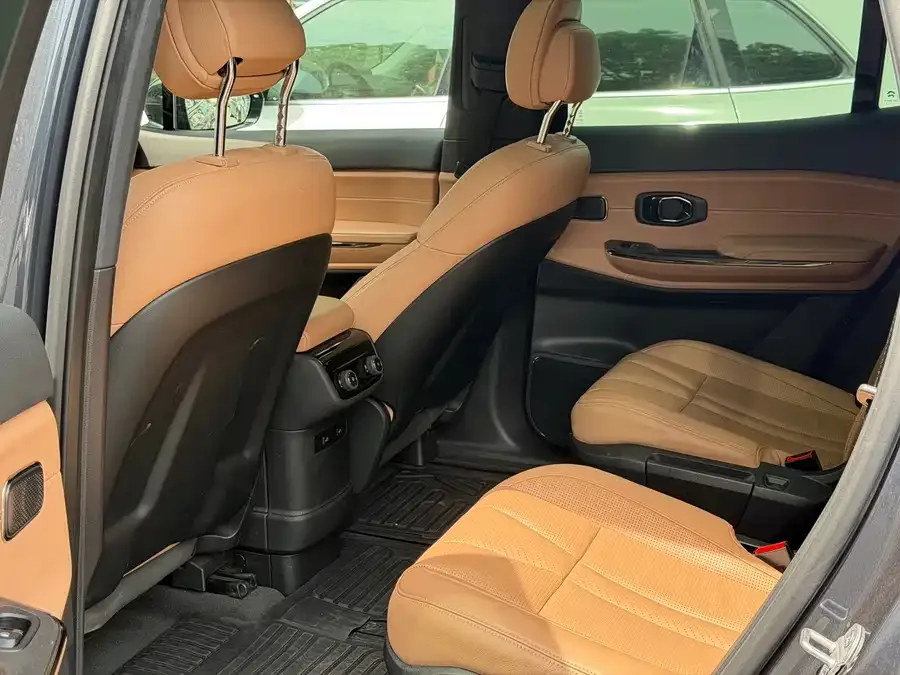NIO ES8 NIO ES8 2020 580KM Six-seat Edition 2022 — миниатюра 2