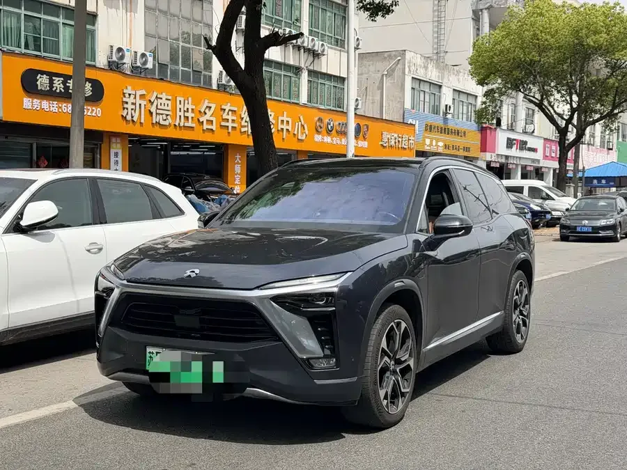 NIO ES8 2022