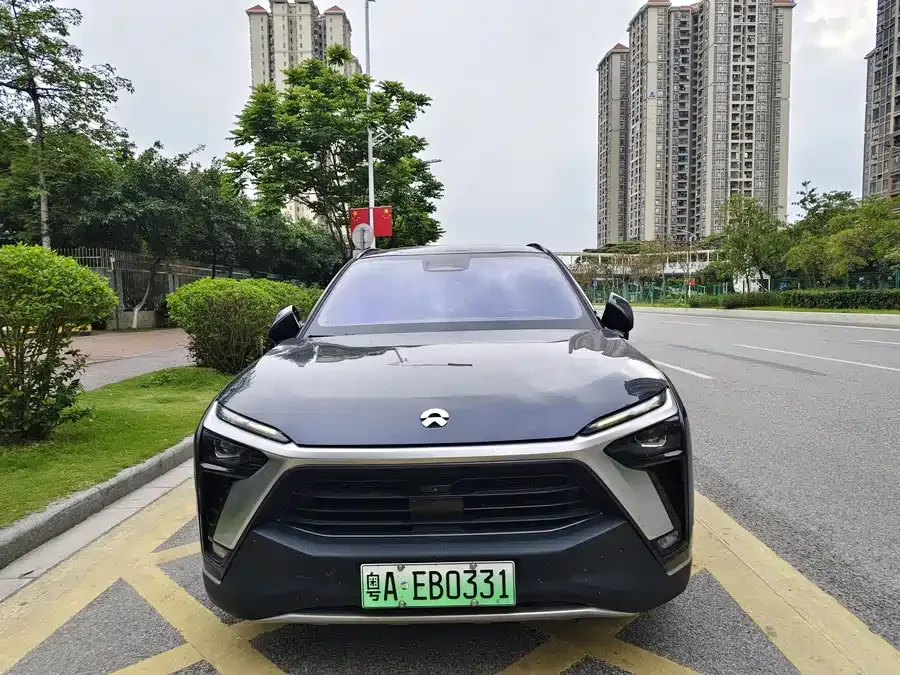 NIO ES8 NIO ES8 2022 75kWh Six-seat Edition 2022 — миниатюра 2