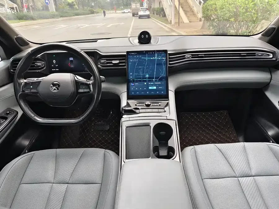 NIO ES8 NIO ES8 2022 75kWh Six-seat Edition 2022 — миниатюра 5