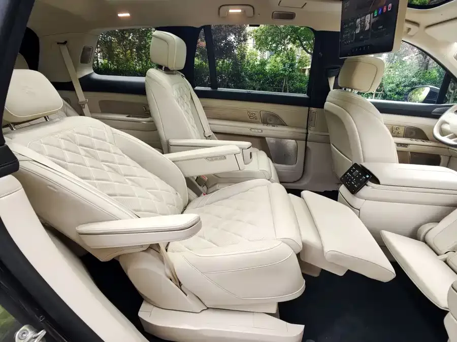 NIO ES8 NIO ES8 2026 Six-seat Executive Luxury Edition 2026 — миниатюра 3