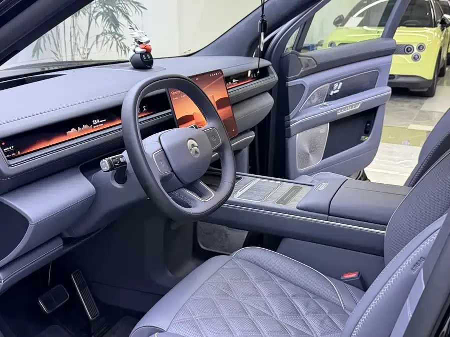 NIO ES8 NIO ES8 2026 Six-Seat Executive Signature Edition 2025 — миниатюра 2