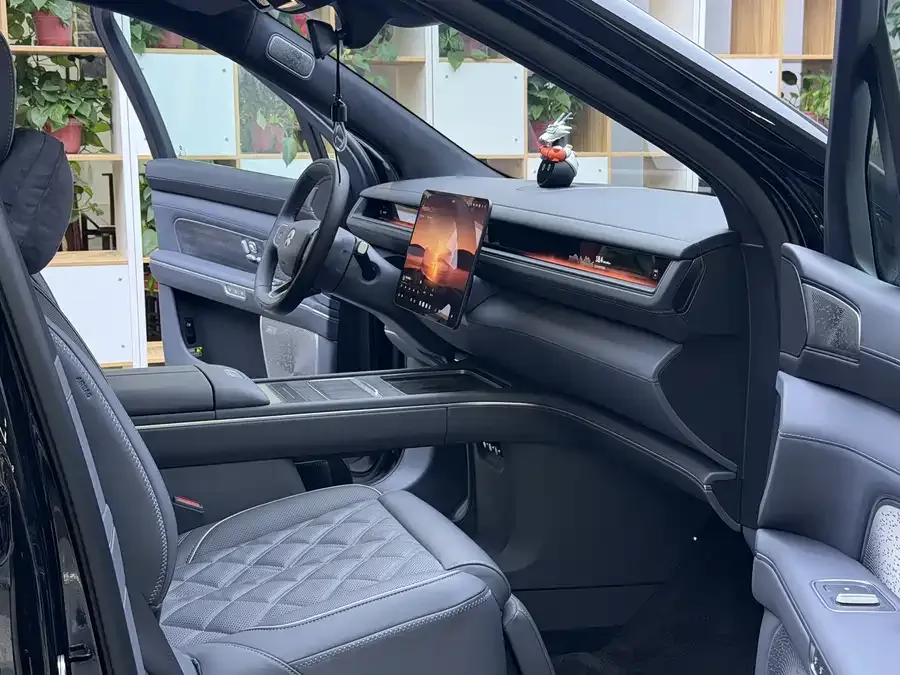 NIO ES8 NIO ES8 2026 Six-Seat Executive Signature Edition 2025 — миниатюра 5
