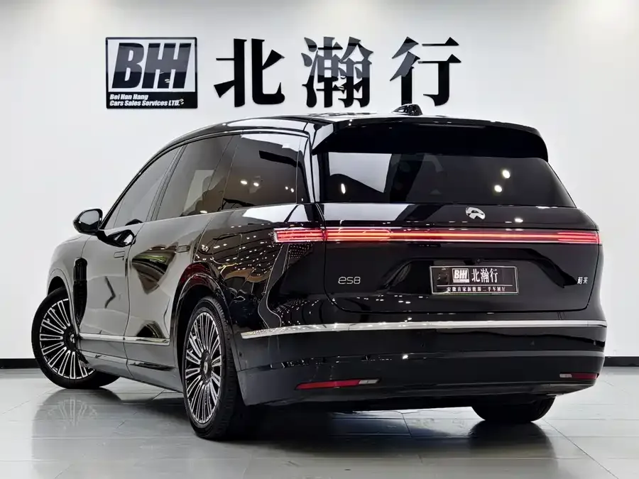 NIO ES8 NIO ES8 2026 Six-seat Executive Luxury Edition 2025 — миниатюра 2