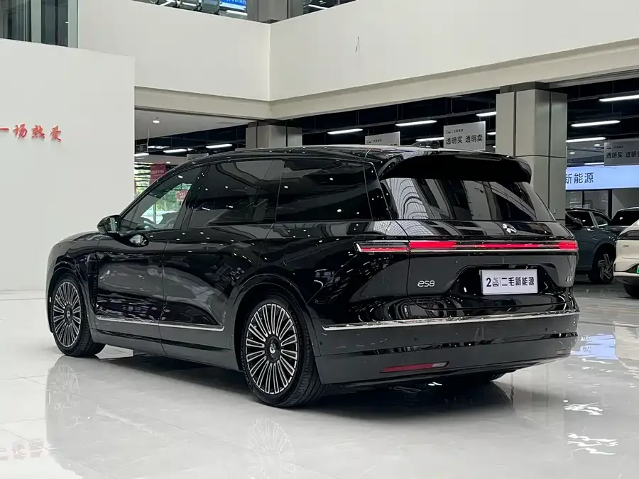 NIO ES8 NIO ES8 2026 Six-seat Executive Luxury Edition 2025 — миниатюра 3