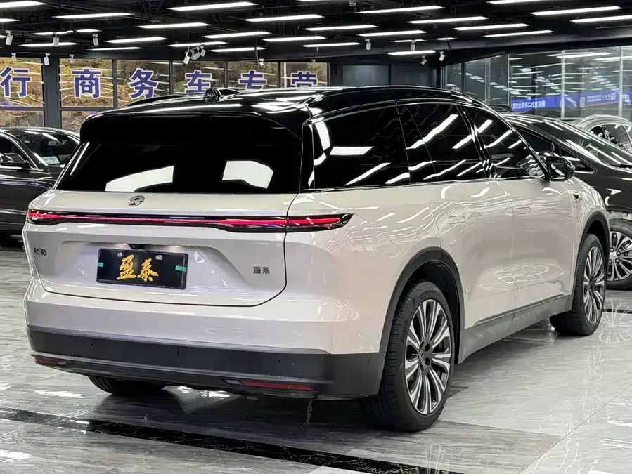NIO ES8 NIO ES8 2024 75kWh Executive Edition 2024 — миниатюра 2