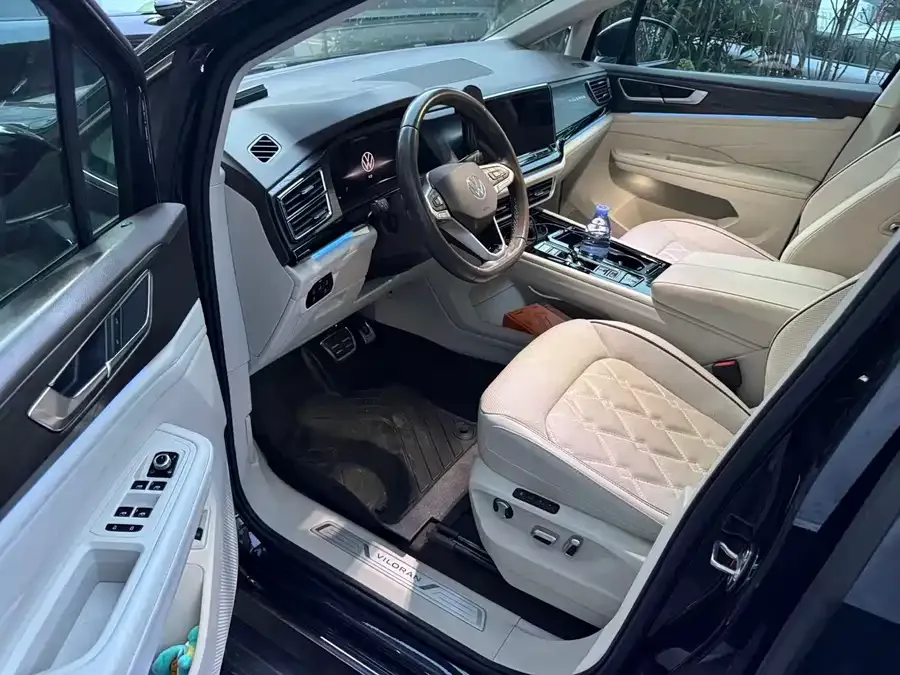 Volkswagen Viloran Weiran 2022 380TSI Premium Edition 2022 — миниатюра 4