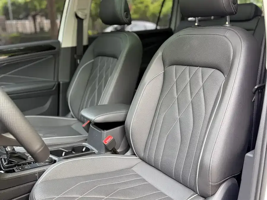 Volkswagen Tiguan L Tiguan L 2024 380TSI Automatic 4WD R-Line Enjoy Edition 7 Seaters 2023 — миниатюра 4