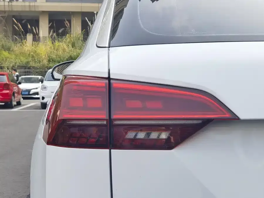 Volkswagen Tayron Tanyue 2022 330TSI two-wheel drive luxury smart connected version Plus 2022 — миниатюра 3