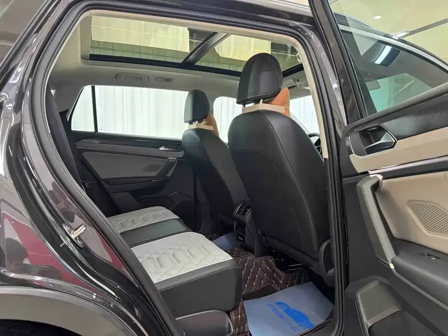 Volkswagen Tayron Tanyue 2023 280TSI 2WD Luxury Plus Advanced Edition 2022 — миниатюра 3