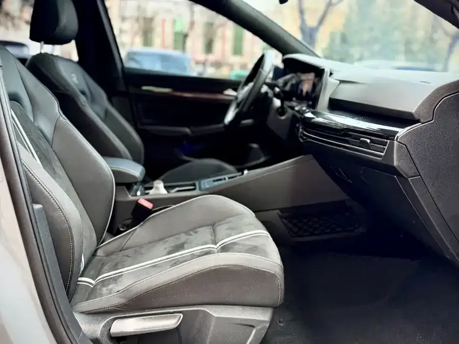 Volkswagen Golf Golf 2021 280TSI DSG R-Line 2022 — миниатюра 4