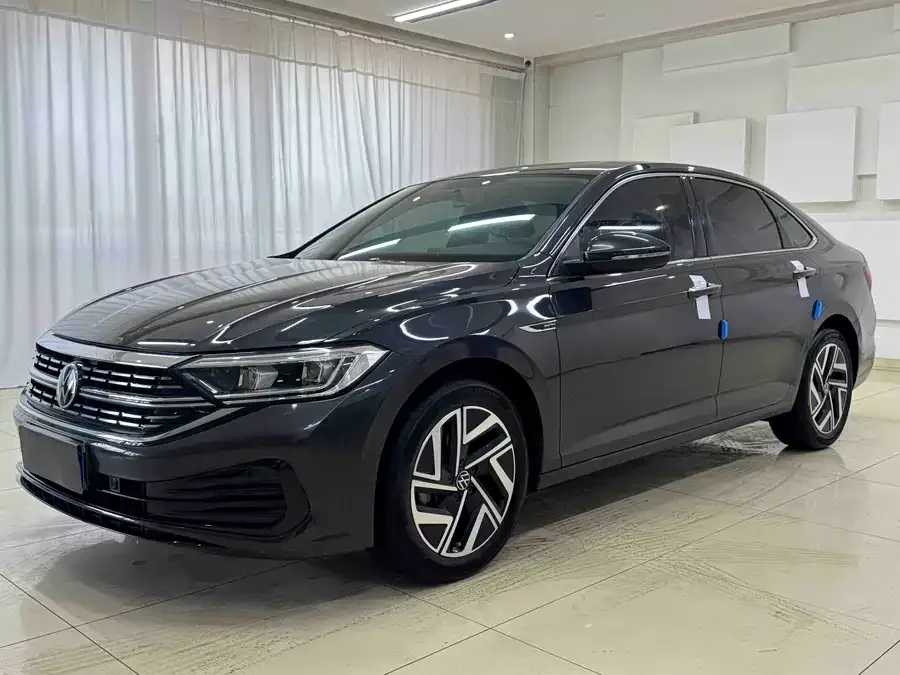 Volkswagen Sagitar 2022
