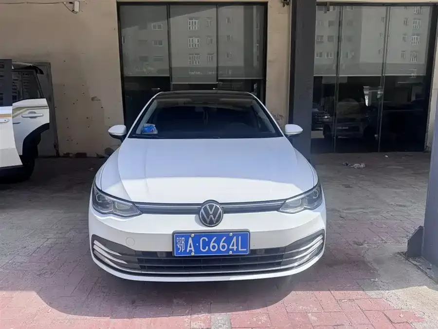 Volkswagen Golf 2023